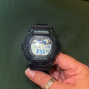 Men’s g shock watch